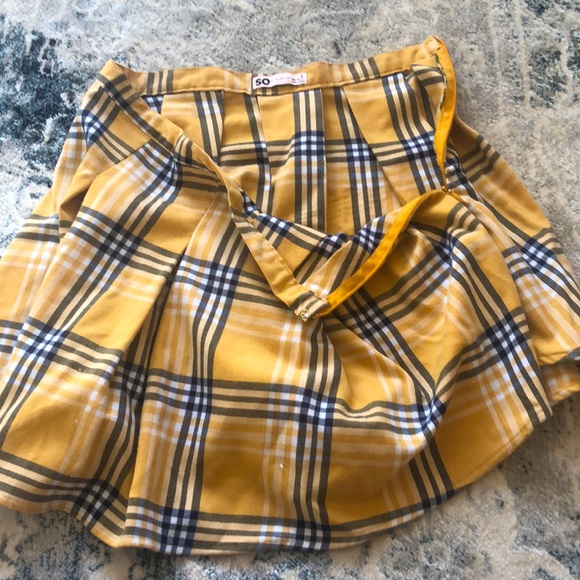 Mini skirt - Picture 3 of 3